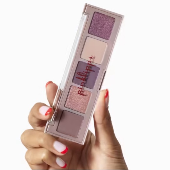 New in Box Mauve Me mini eyeshadow palette - Picture 2 of 4